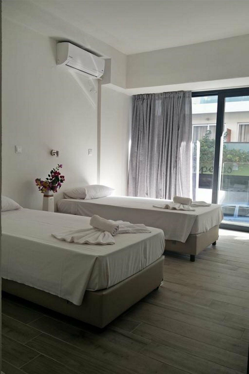 New York Hotell Rhodes City